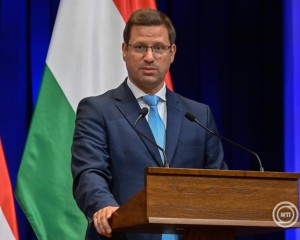 Gulyás Gergely: háztartási cikkekre is bevezetik az árrésszabályozást