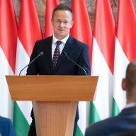 A kormány munkacsoportot hoz létre tíz stratégiai partnervállalattal