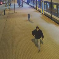 A Dorogi Rendőrkapitányság a lakosság segítségét kéri az ismeretlen férfi azonosításában.