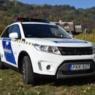 Két autó ütközött Esztergomban