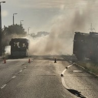 Kiégett egy busz Esztergomban