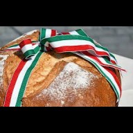 Országszerte tart az aratás, az ország kenyere biztosított