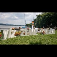 250 sárkányhajós és 150 tóátúszó szelte a vizet Tatán