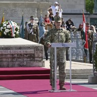 Szalay-Bobrovniczky Kristóf: újabb 1277 területvédelmi tartalékos tett esküt, hogy megvédje hazáját