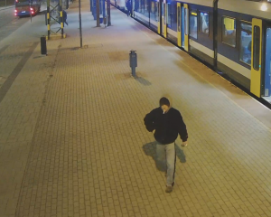 A Dorogi Rendőrkapitányság a lakosság segítségét kéri az ismeretlen férfi azonosításában.