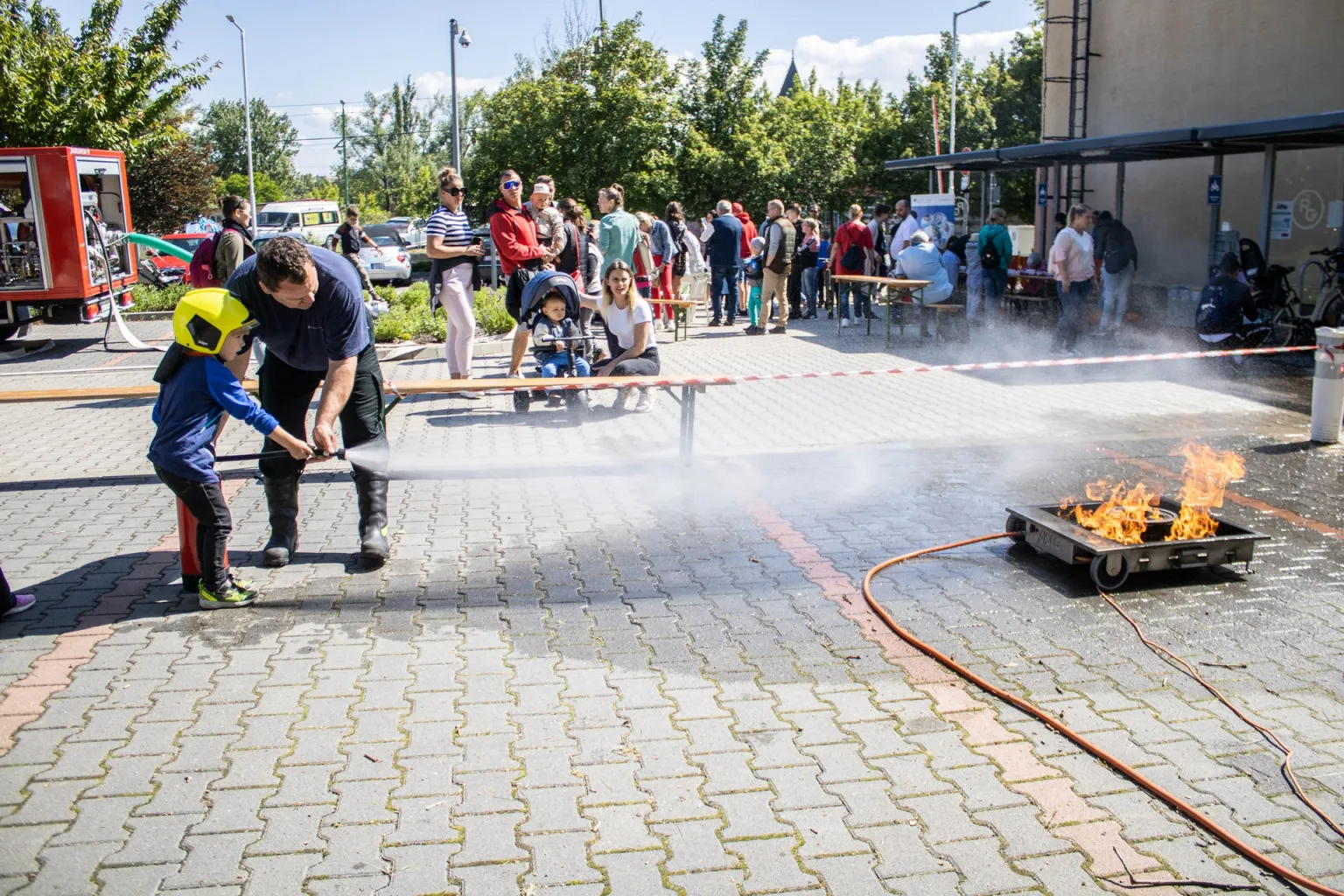 Tűzoltó gyereknapot rendezett a Richter