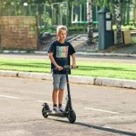 Négy gyerek került kórházba súlyos sérülésekkel rollerbaleset miatt
