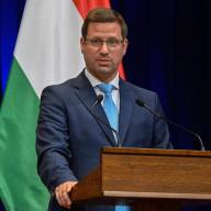 Gulyás Gergely: háztartási cikkekre is bevezetik az árrésszabályozást