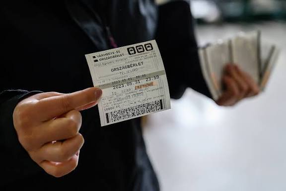 December havi bérletek érvényességi idejének meghosszabbítása