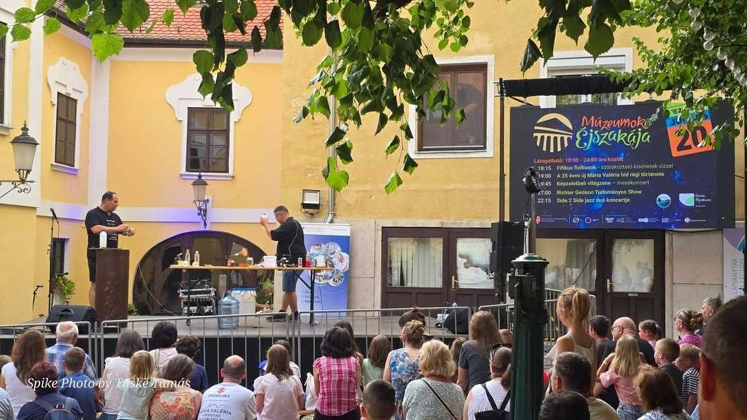 Pumukli és a Richter Tudományos Show hódította meg az esztergomi Múzeumok Éjszakáját
