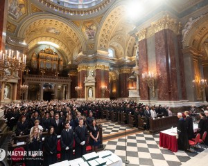64 Esztergomban végzett óvodapedagógus vette át diplomáját a Pázmány budapesti diplomaátadóján