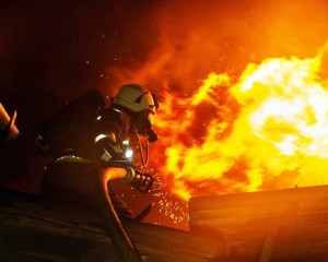 Tűz ütött ki egy lábatlani társasházban