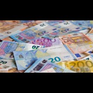 Pénzmosáshoz nyújtott segítséget