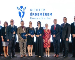 Hét szakorvost díjaztak Richter Érdeméremmel