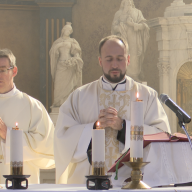 Szentmise az Esztergomi Szent Péter és Szent Pál templomból  2026.04.26.