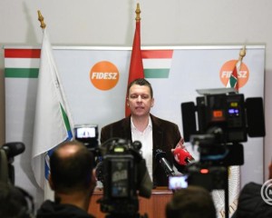 Választás 2026 - Menczer Tamás: amikor Orbán Viktort fenyegetik, akkor minden magyar embert fenyegetnek