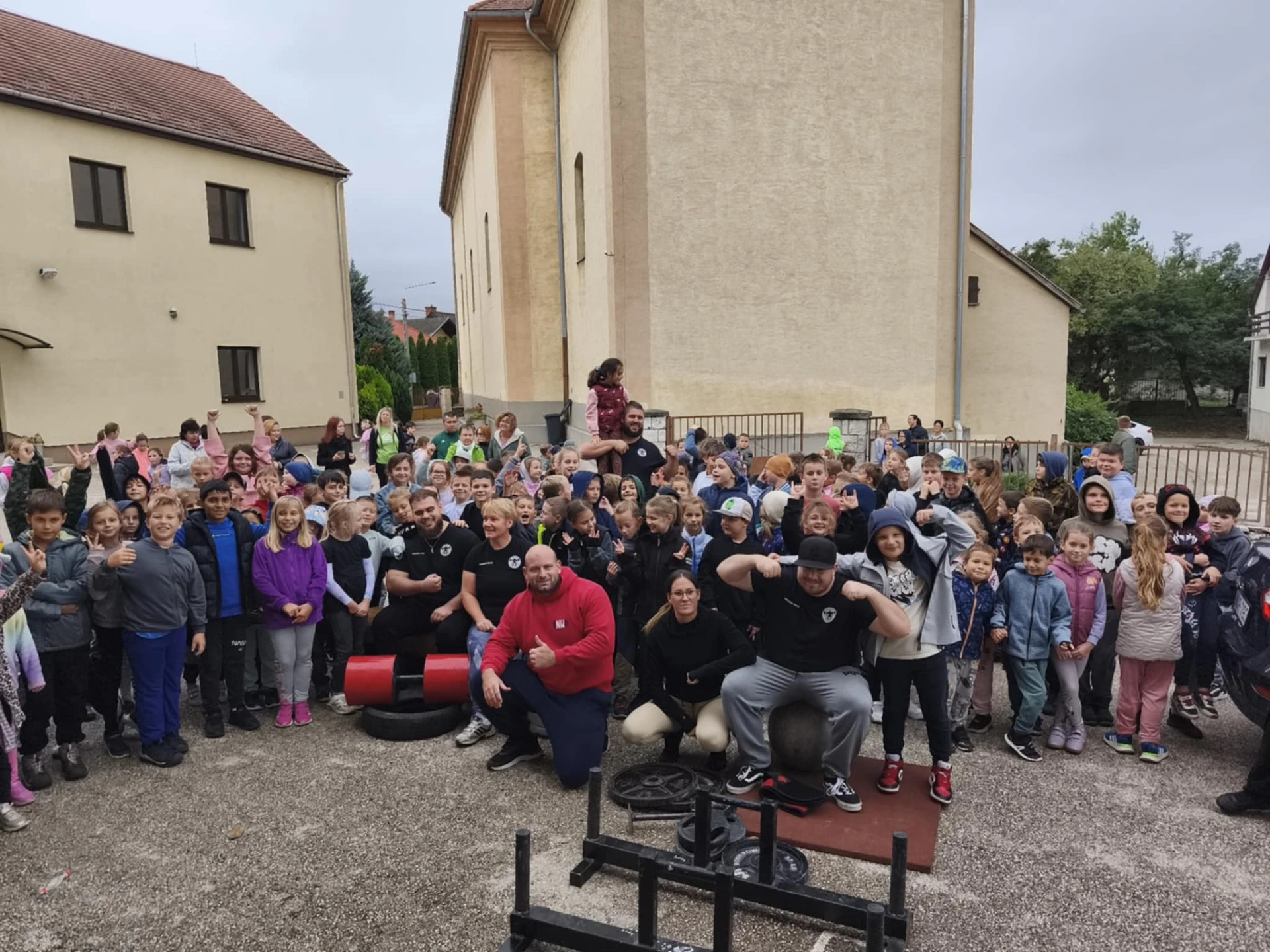 Meghívó -  „Tát zöld-hálózat fejlesztési program II. ütem” szemléletformáló rendezvény