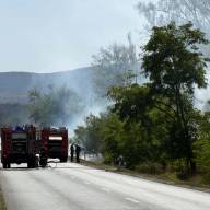 Lángoló teherautó miatt zárták le a Suzuki utat Esztergomban