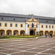 Hivatalosan is átadták a felújított esztergomi Városházát