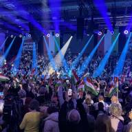 Megkezdődött Orbán Viktor fóruma Esztergomban