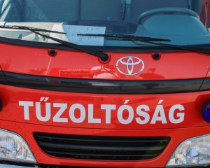 Autó égett Dorogon