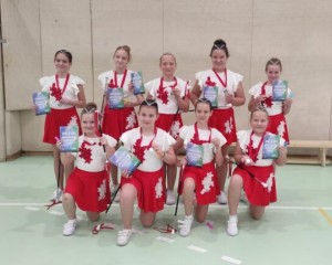 Ezüst minősítést szereztek a csolnoki mazsorettesek