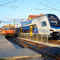 Pótlóbuszok S74-esek helyett pénteken