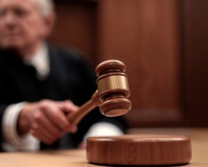 Közel 50 ezer doboz zárjegy nélküli cigarettát hoztak be az országba Esztergomnál