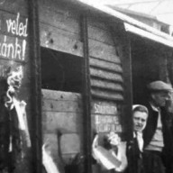 80 éve indultak a marhavagonok: Megemlékezés Nyergesújfalun