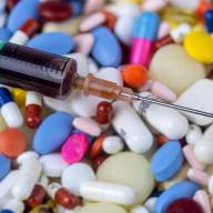 Különösen jelentős mennyiségű kábítószer birtoklásának bűntette miatti letartóztatták