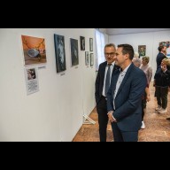 Richter-dolgozók alkotásaiból nyílt kiállítás Dorogon
