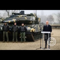 Szalay-Bobrovniczky Kristóf: érkezik a hathavi fegyverpénz