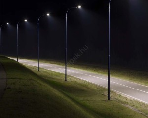 Lámpatesteket cserélnek Dorog főútjain