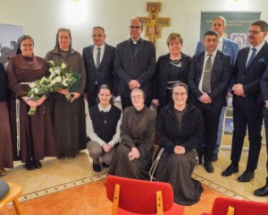 Vármegyei elismerést kaptak a szegénygondozó nővérek