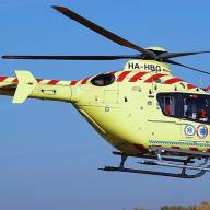 Baleset történt a 10-es főúton, mentőhelikopter is repült a helyszínre