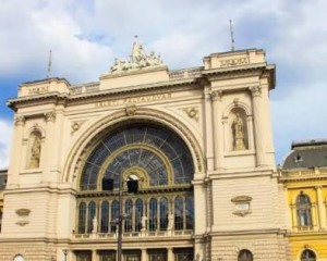 MÁV: akadálymentes peront alakítanak ki a Keleti Pályaudvaron