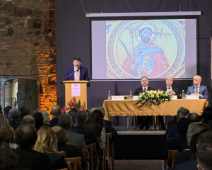 Az örök igazság és a bátorság emléknapja: Becket Szent Tamásra emlékeztek Esztergomban