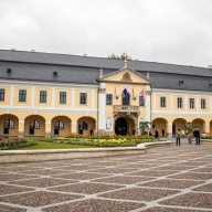 Hivatalosan is átadták a felújított esztergomi Városházát