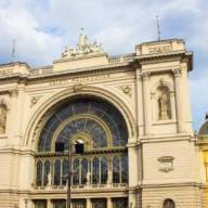 MÁV: akadálymentes peront alakítanak ki a Keleti Pályaudvaron