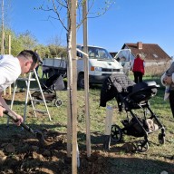 Megérkezett a próbakonténer, júniustól használhatják az esztergomi zenekarok