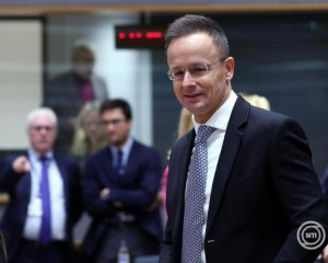 Szijjártó Péter: nem engedjük, hogy a szankciófanatikusok megnöveljék a magyarok energiaköltségeit