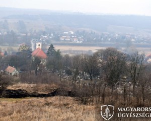 23 évet kaphat a sárisápi erőszakoló