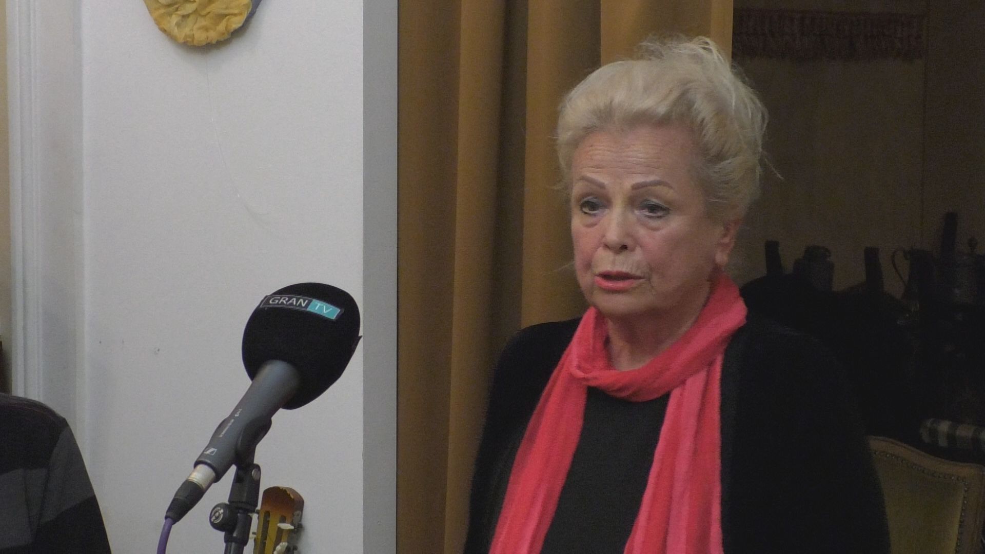 Ster Erika kiállítása a TÁR-LAK szalonban   2025.10.10.